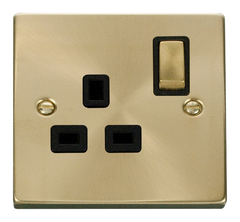 Click Deco Satin Brass 1G 13A Single Switched Socket Black Insert