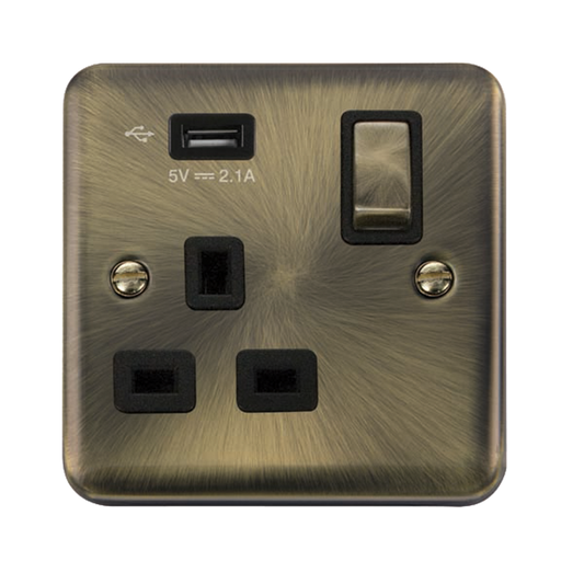 Click Deco Plus Antique Brass 1G 13A Single Switched Socket c/w 1 x USB Outlet Black Insert