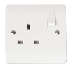 Click Mode White 1G 13A Single Switched Socket